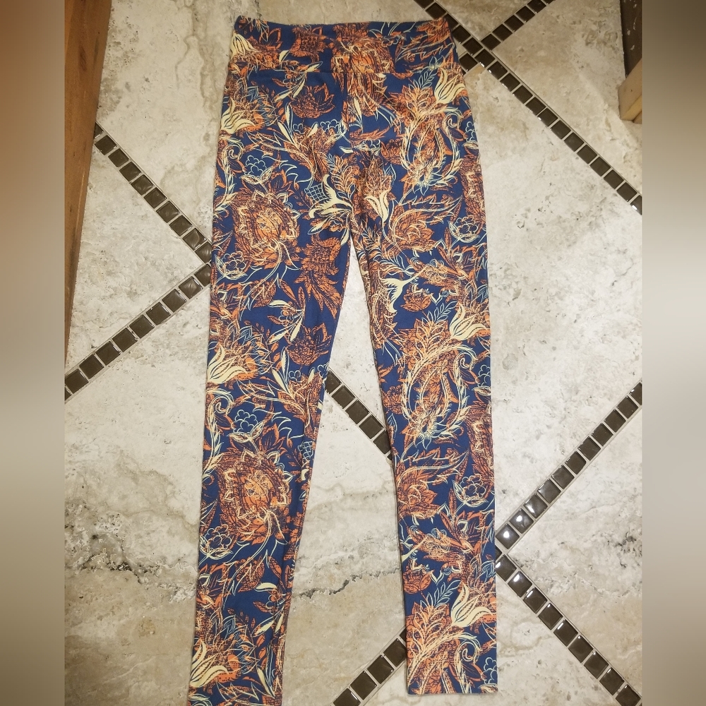EUC Lularoe leggings one size / small